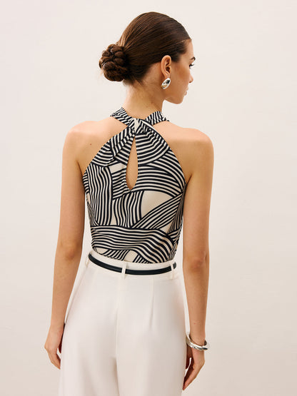 Soyut Çizgili Baskılı Kapşonlu Yaka Askılı Üst
