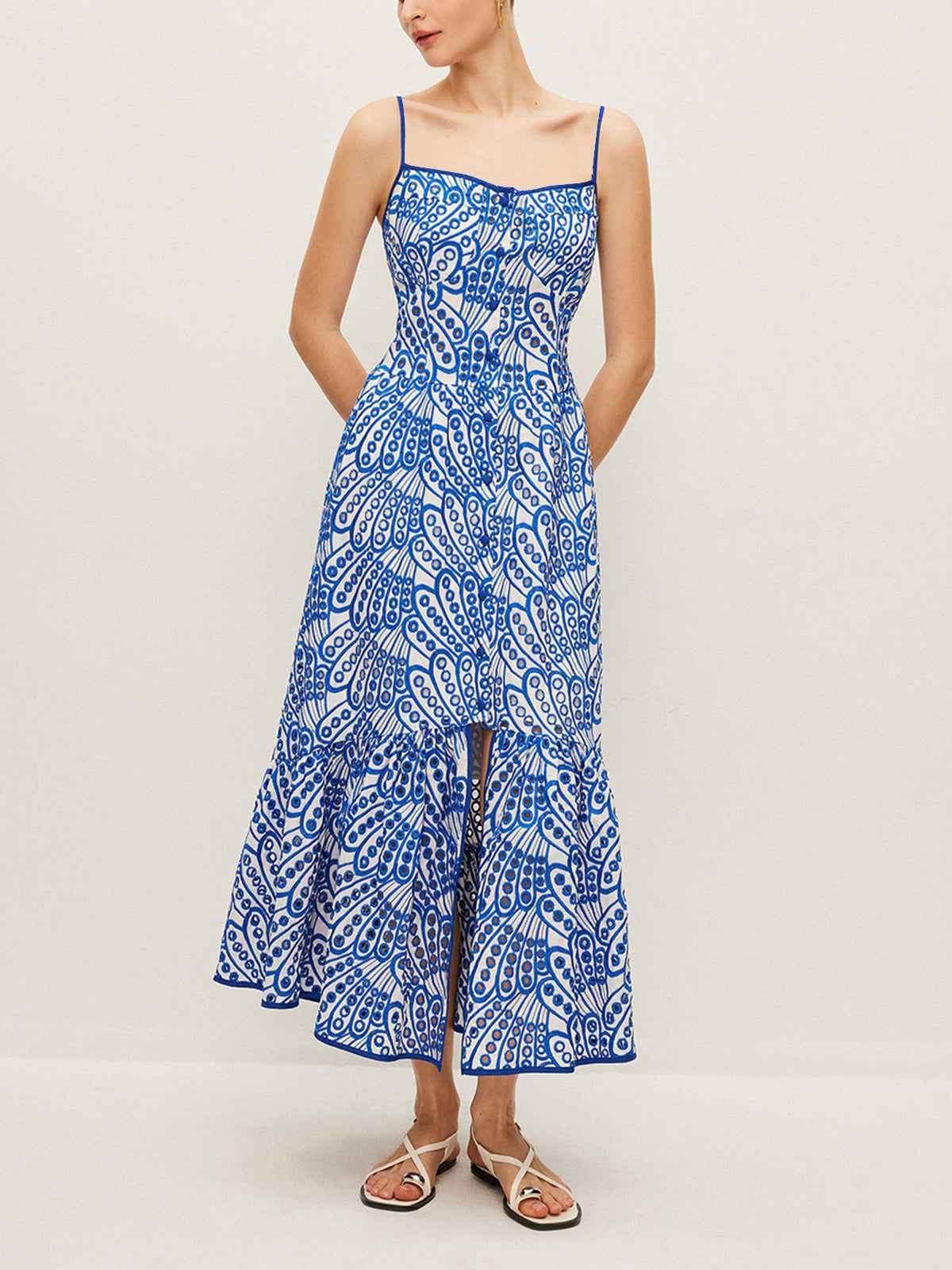 Pamuklu İşlemeli Askılı Elbise