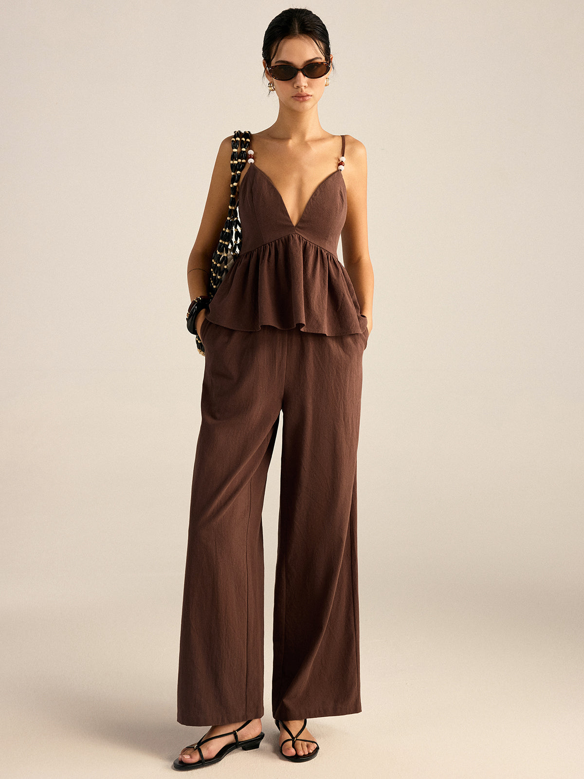 Conjunto de top peplum de algodón con tirantes de cuentas y pantalón
